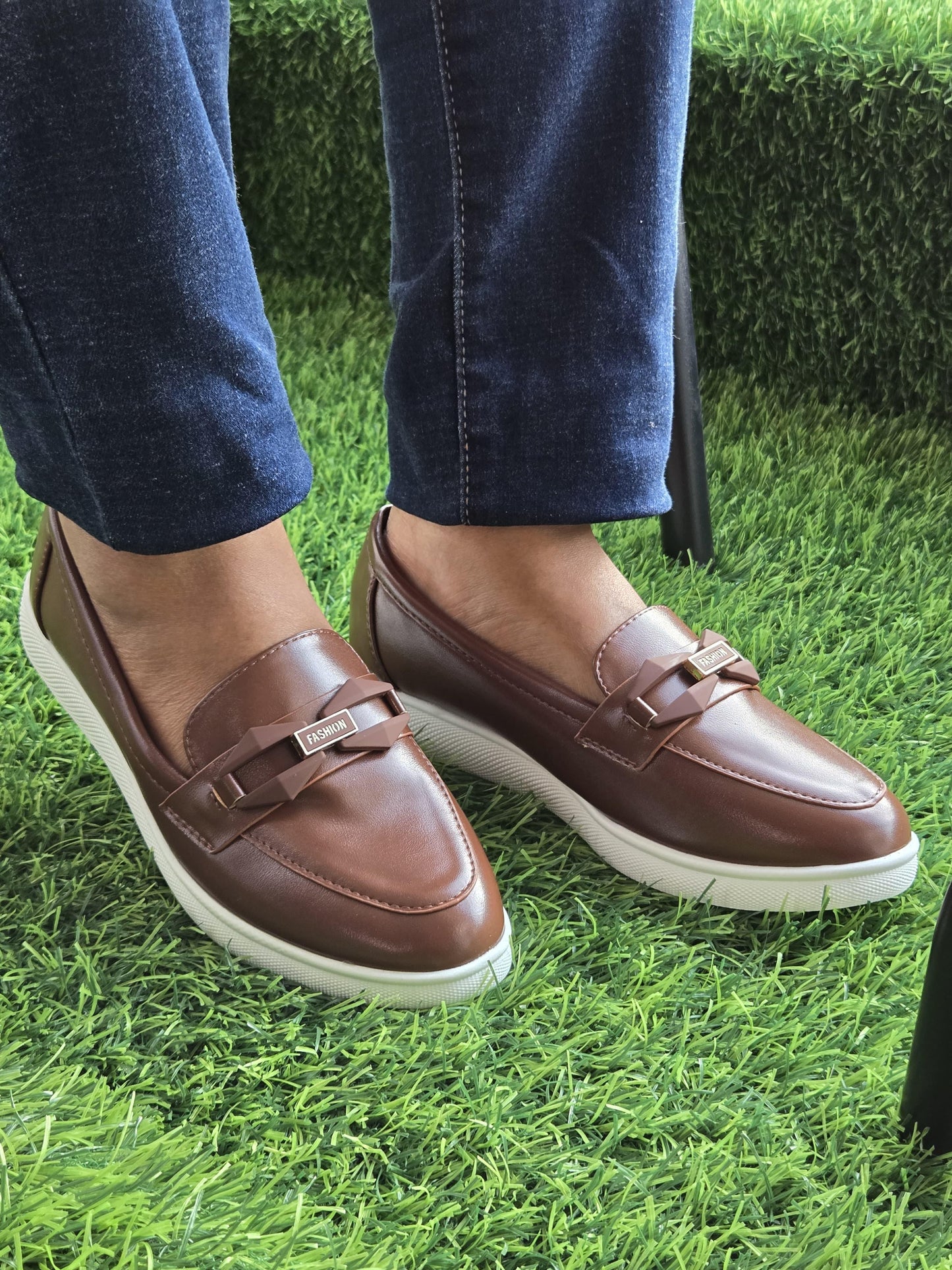 Brogue loafer