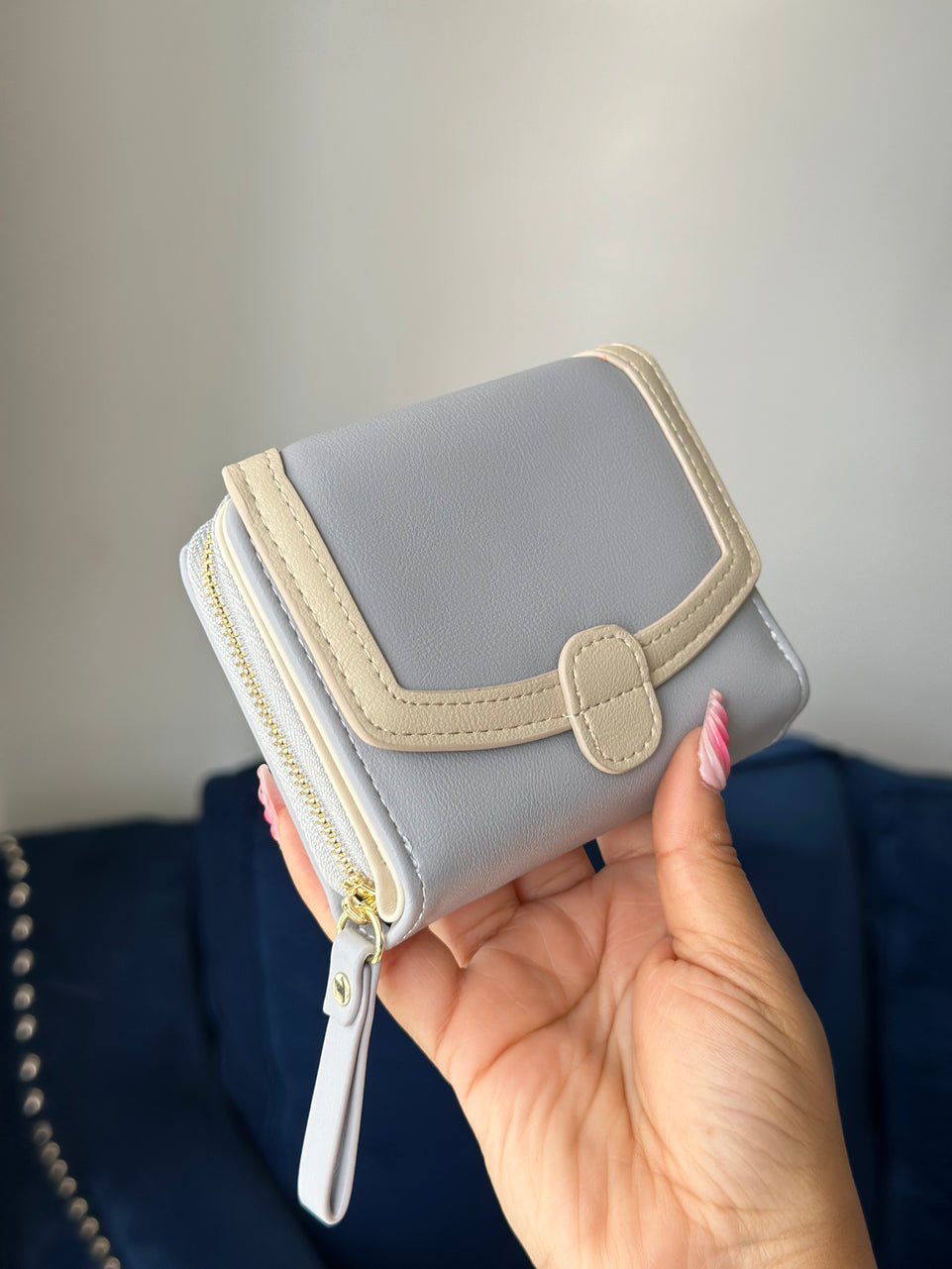Women's Wallet - Compact Bifold Wallet with Zipper | Bend the Trend