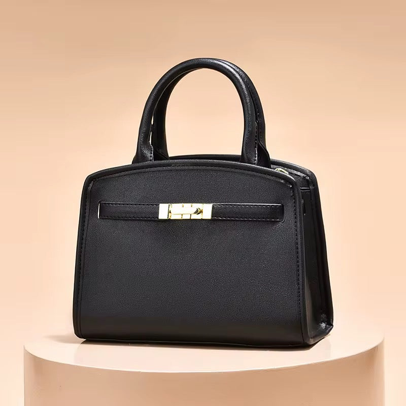 Handbag Medium tote with buckle