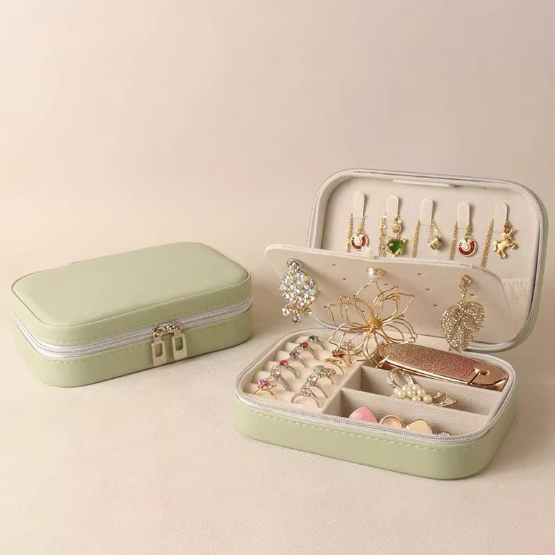 Travel Jewelry Case - Zippered Eyeglass Style Organizer | Bend the Trend