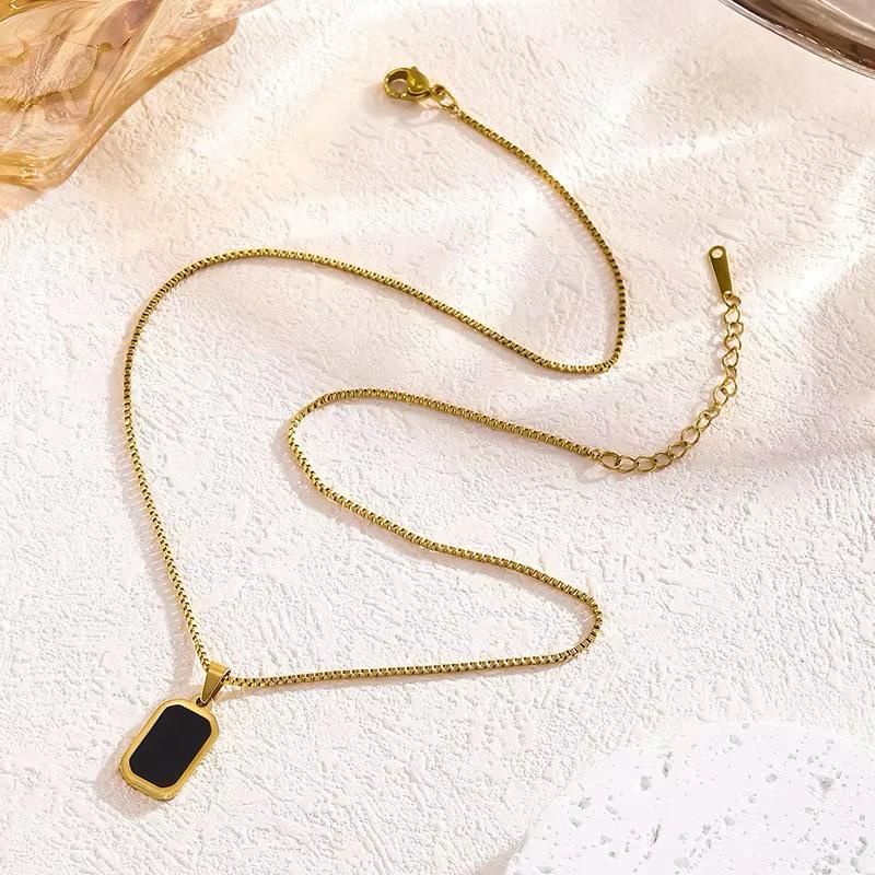 Chain ,Necklace pendant Black Steel Petal Tag Pendant
