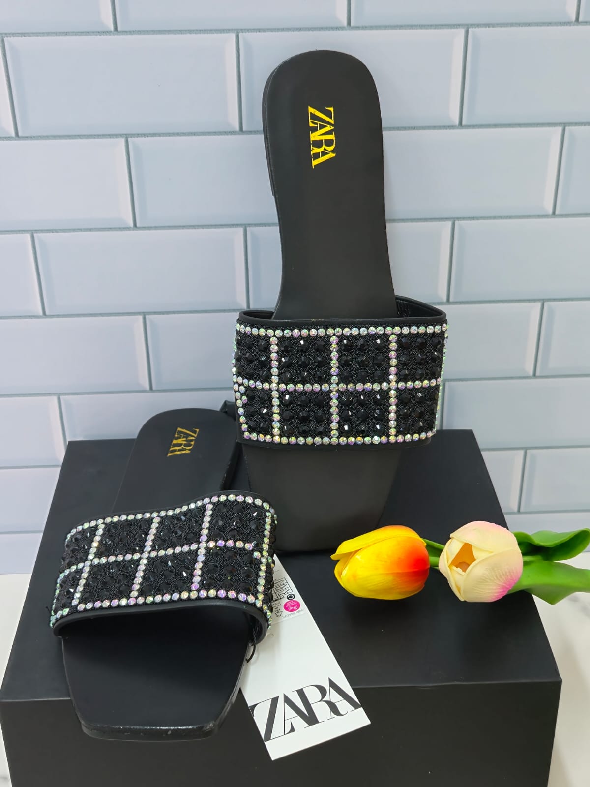 Zara sandal with shinny rhinestone