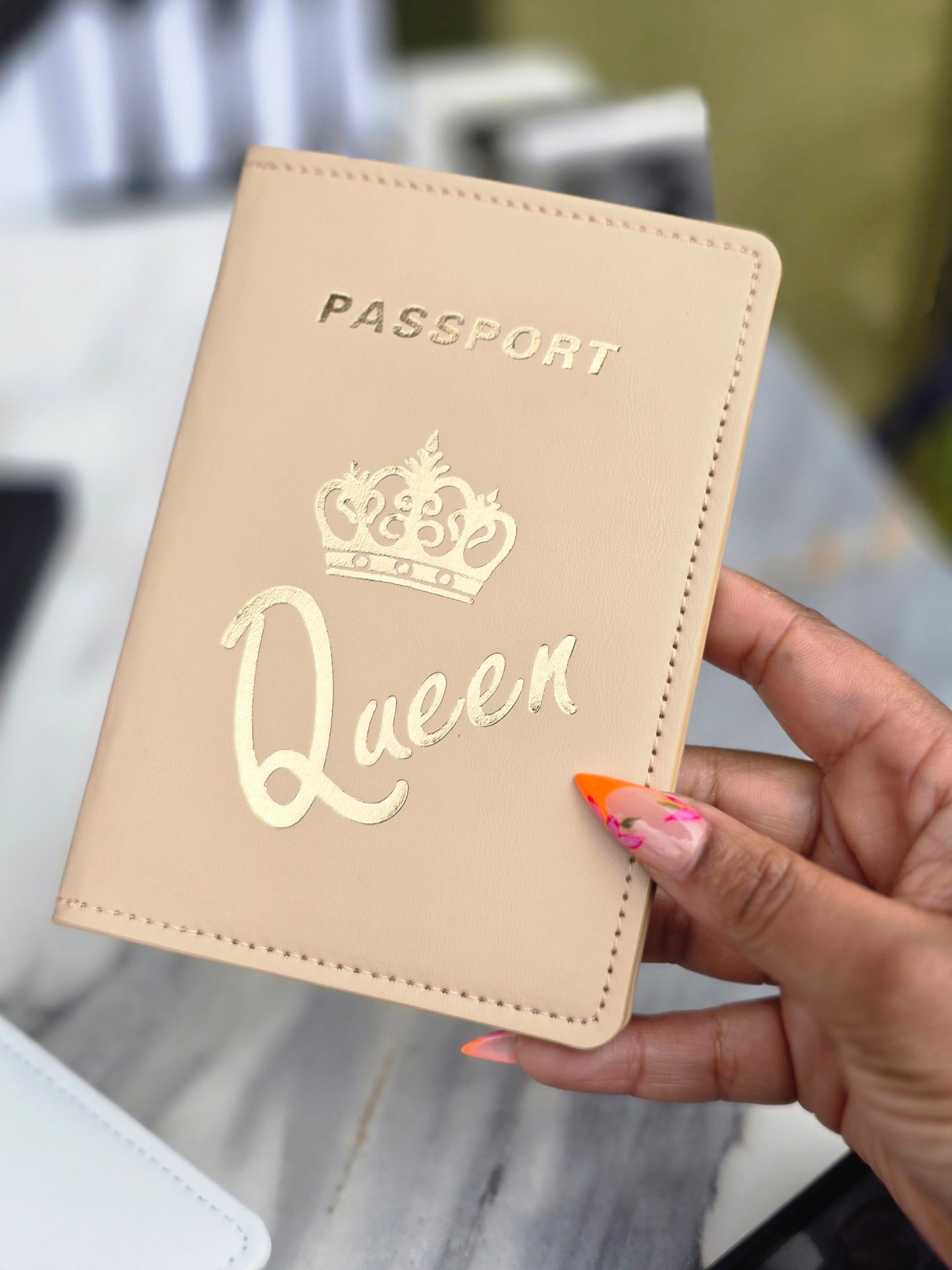 Passport Cover Queen