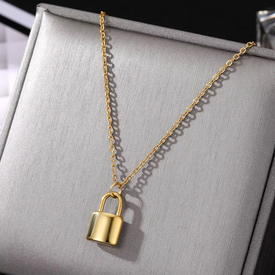 Padlock Necklace - Gold Lock Pendant Necklace | Bend the Trend