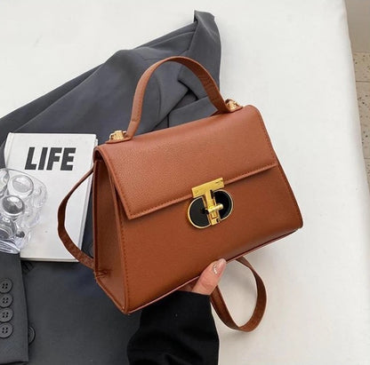 Women's Crossbody Bag - Chain Strap PU Handbag | Bend the Trend