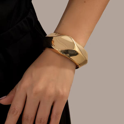 Chunky Bracelet Curvy