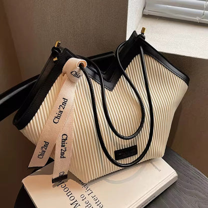 Chia'2nd Tote Bag - Vintage Pleated Shoulder Bag | Bend the Trend