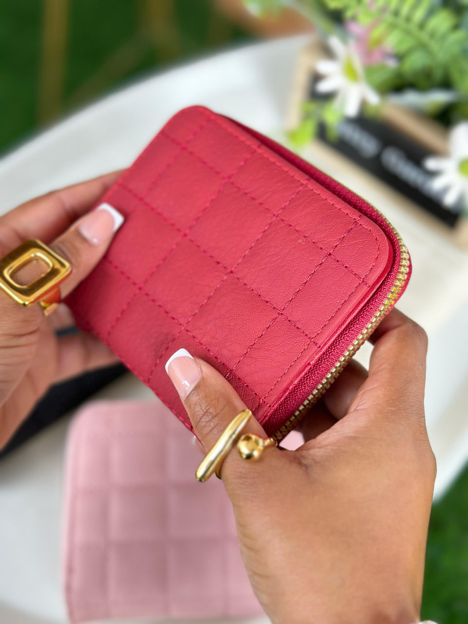 Women's Wallet - Round Zipper Coin Wallet | Bend the Trend