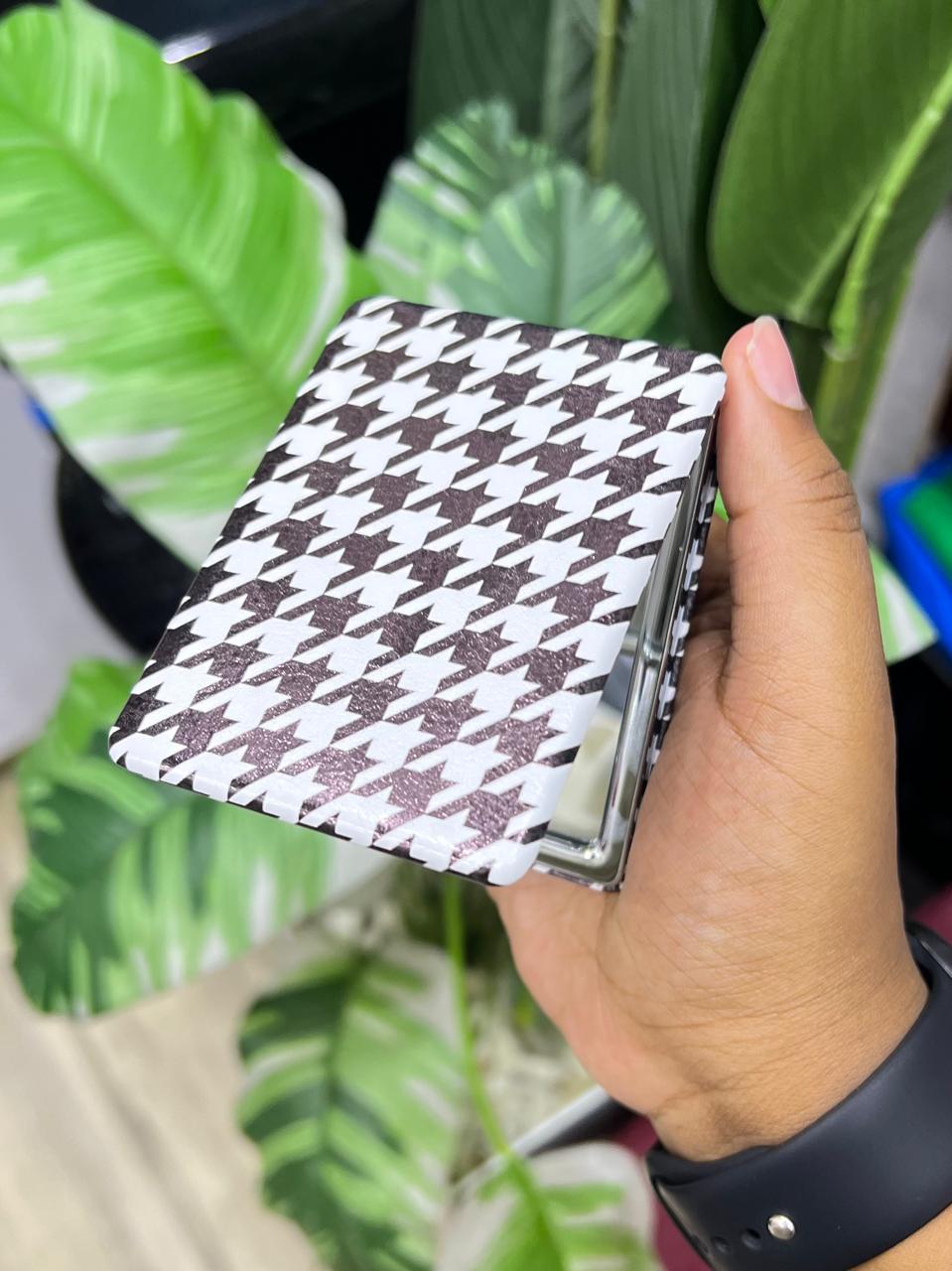 Pocket mirror just for you