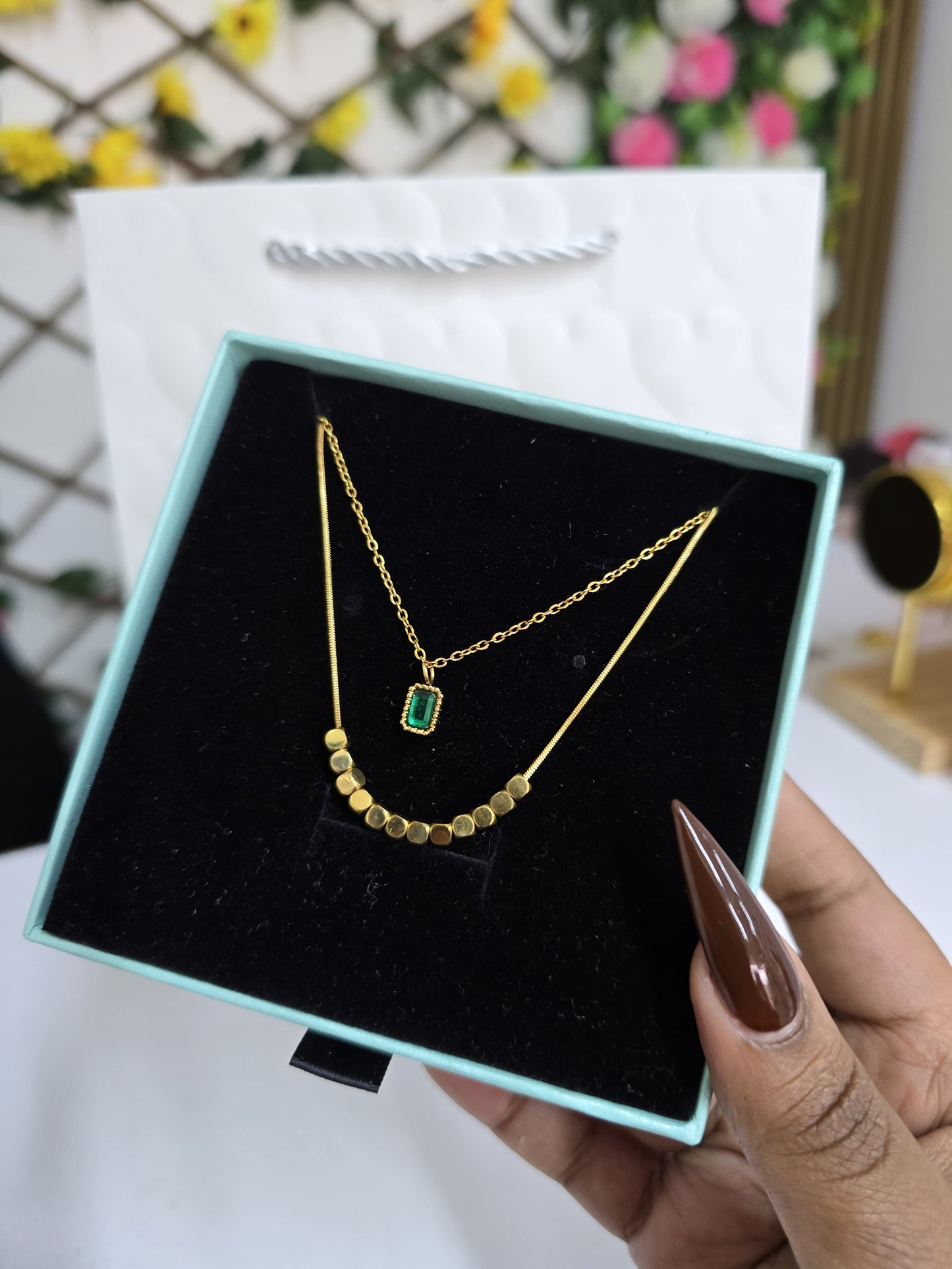 Multilayered green emerald..