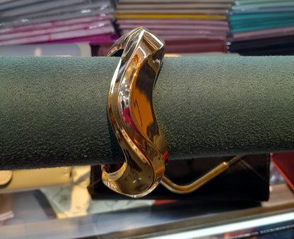 Chunky bracelets