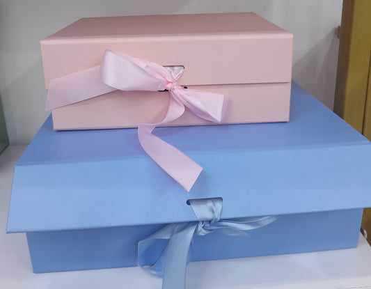 Gift box classy design Gift boxes