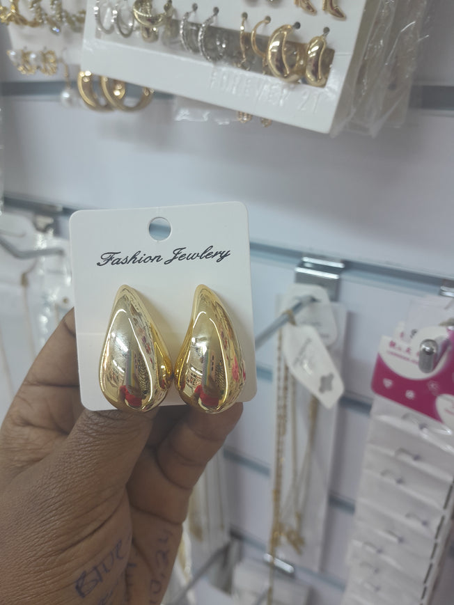 Earrings bottega