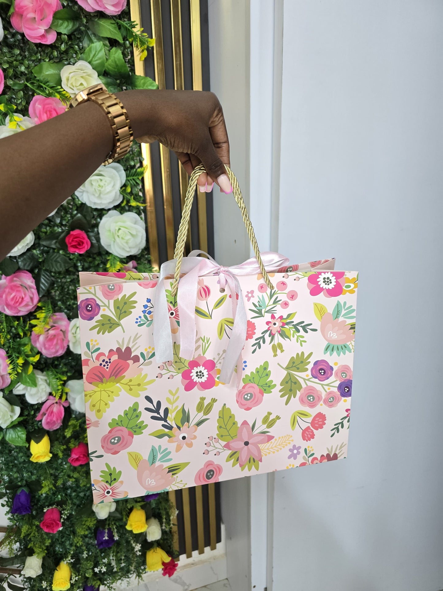 Gift bag floral vibe