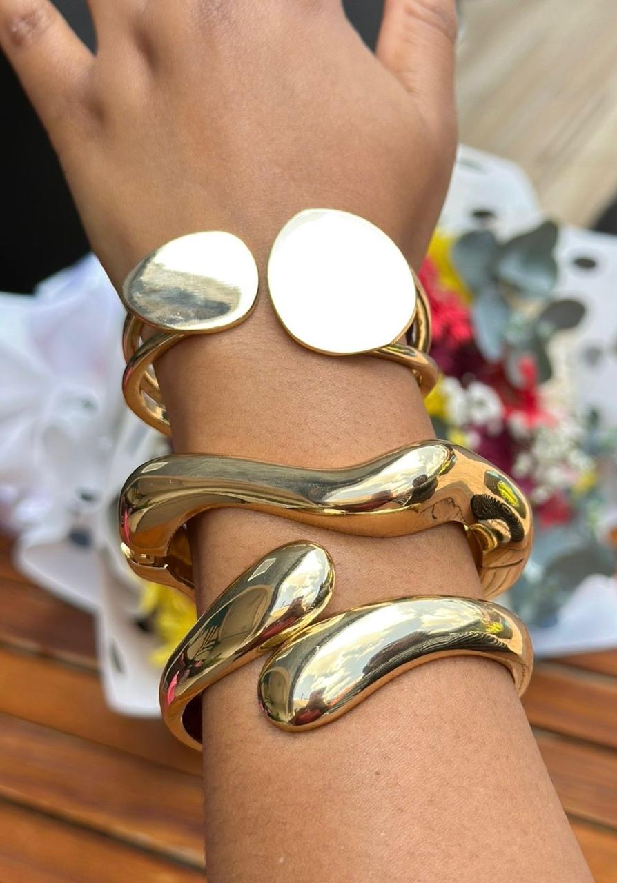 Chunky bracelets