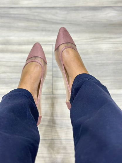 Assorted flat shoes