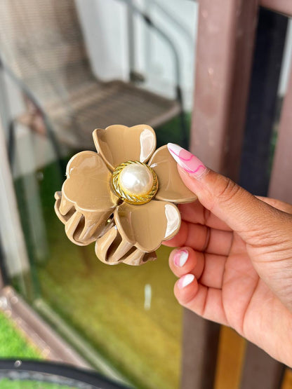 Hair clip pearl