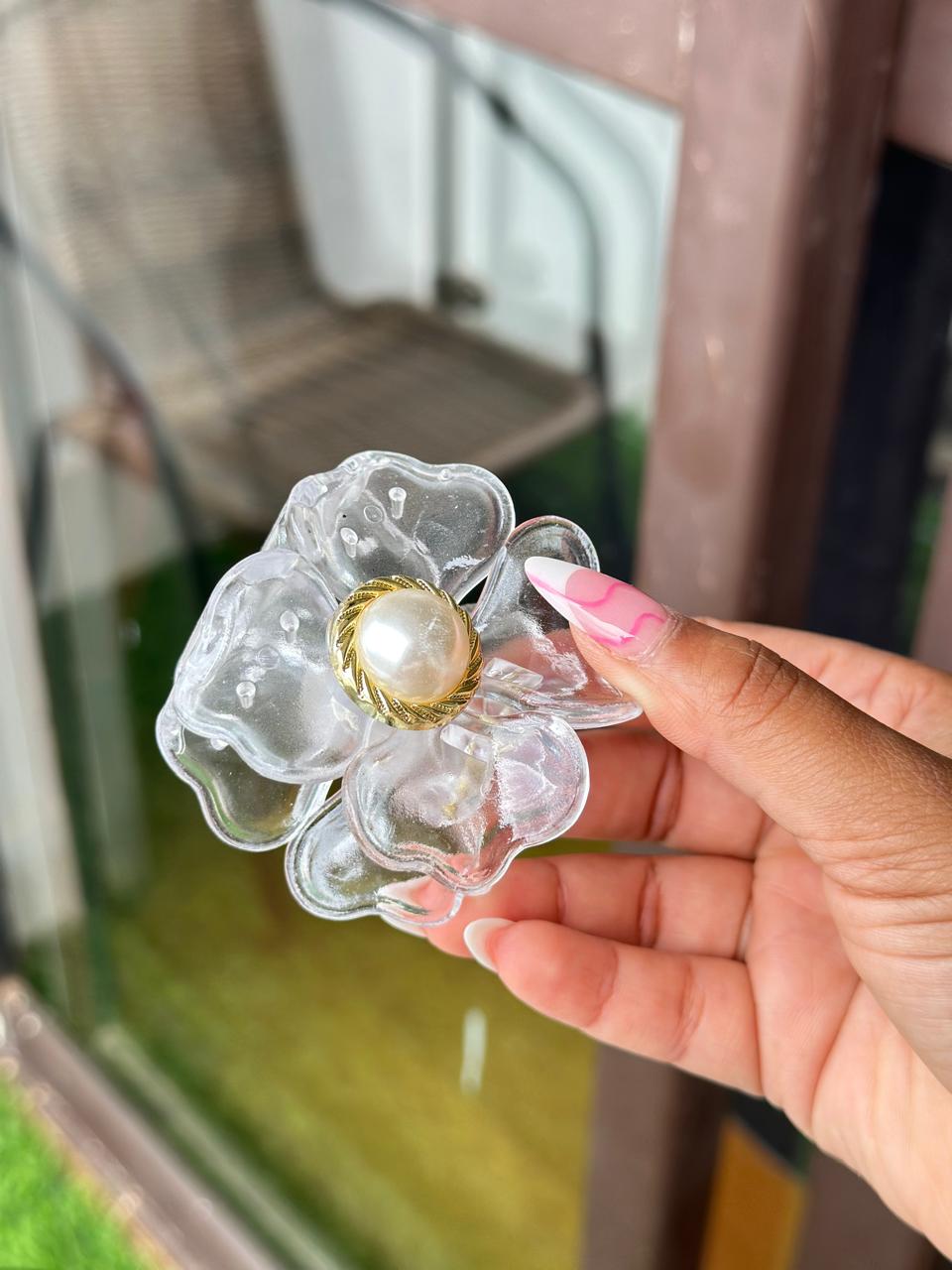 Hair clip pearl