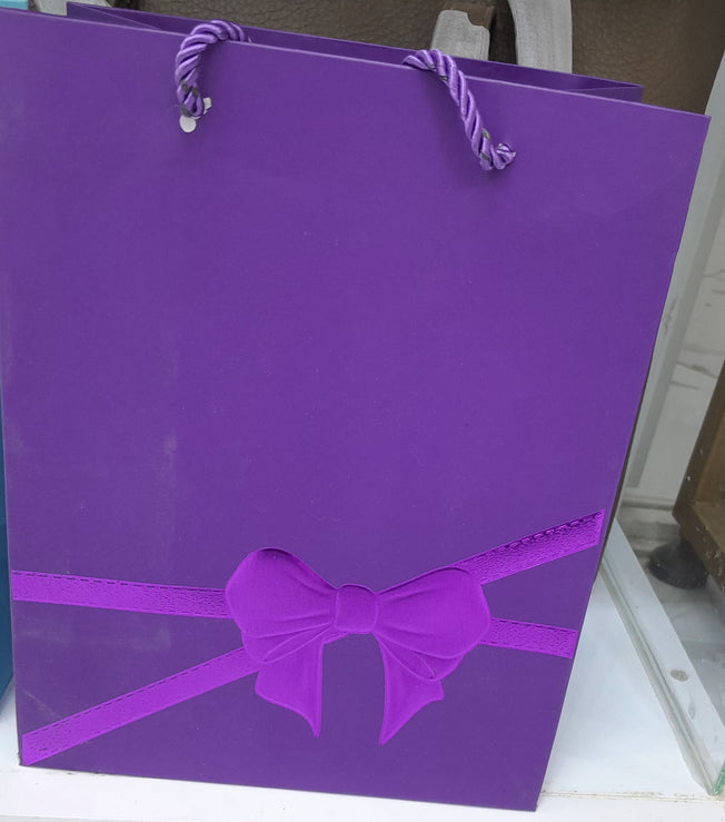 Gift box bow