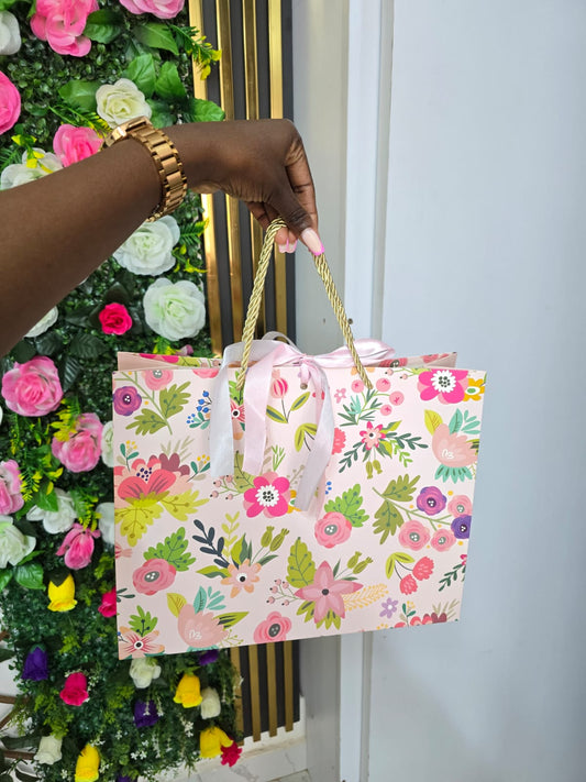 Gift bag floral vibe