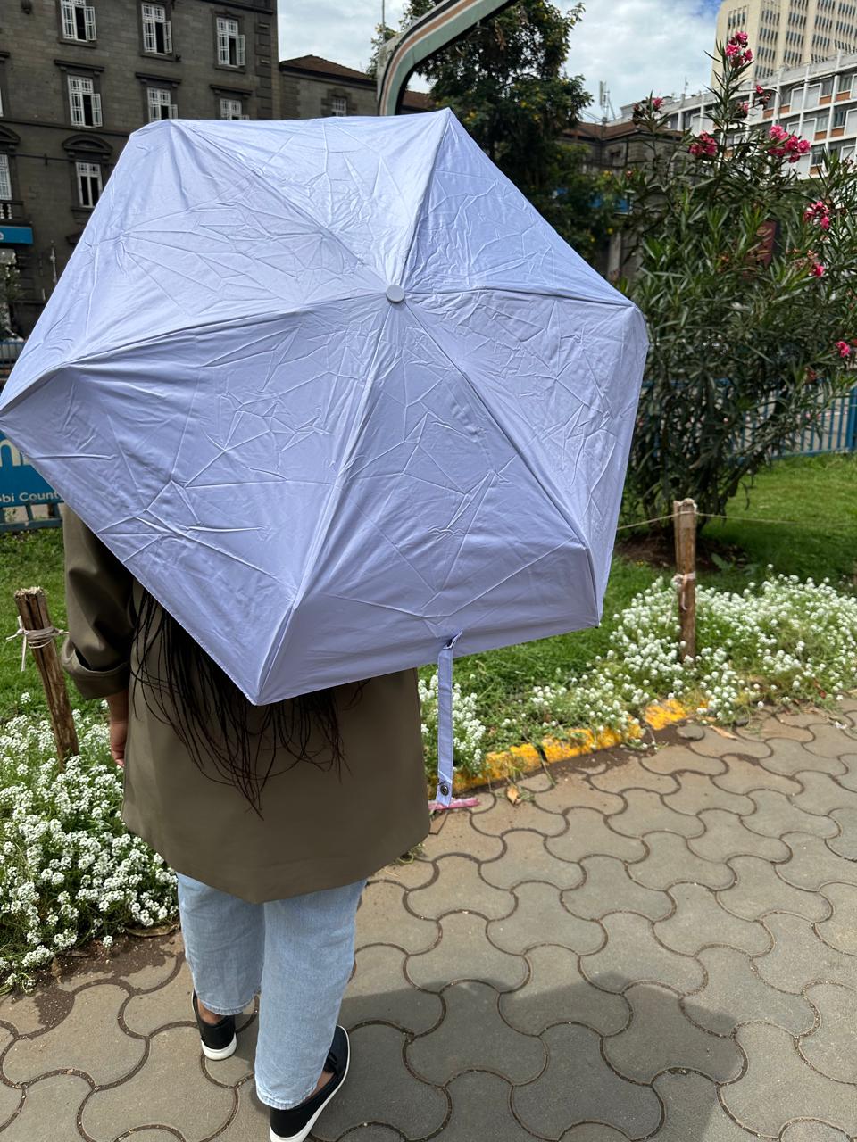 Capsule umbrella